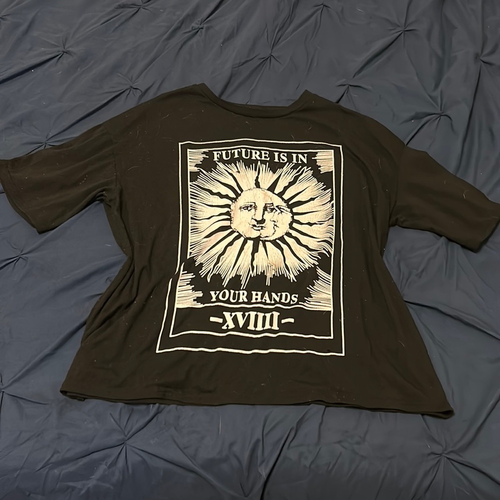 Baggy black tarot card shirt, good condition.